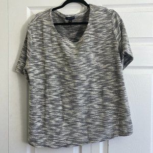 Lane Bryant Sweater Shirt Plus Size Size 18/20 Cozy Black/White